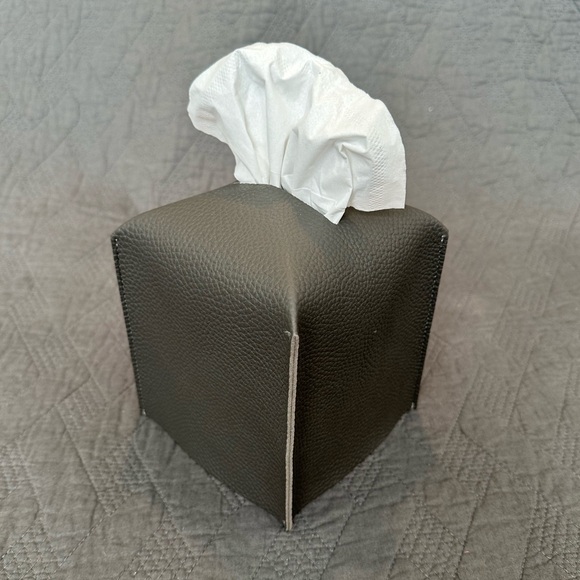 5 Square Tissue box covers - Picture 6 of 16